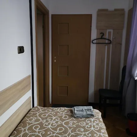 Rum i privatbostad Mira Rent House